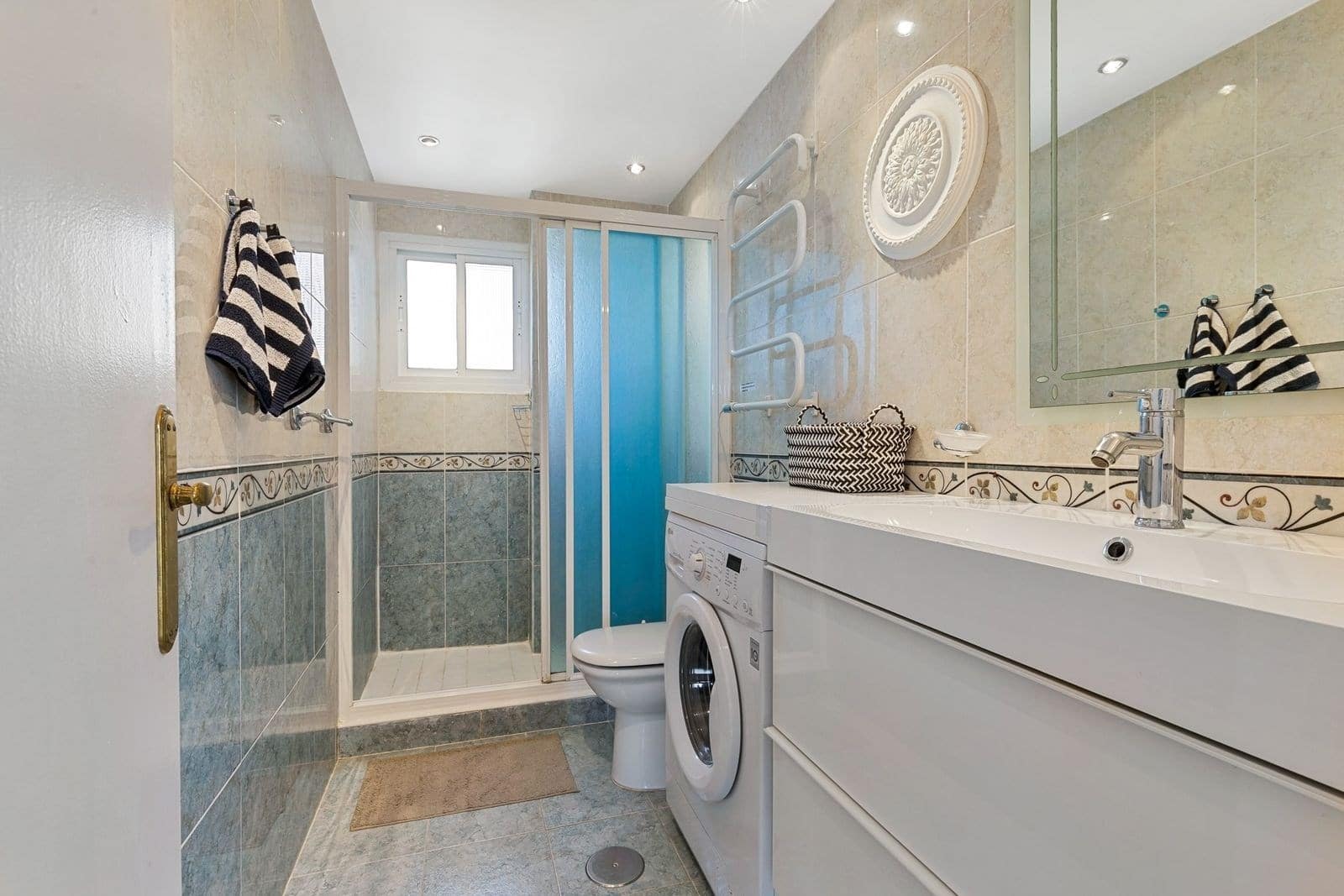 2 bedroom Apartment for sale in Fuengirola - € 285,000 (Ref: 9340658)