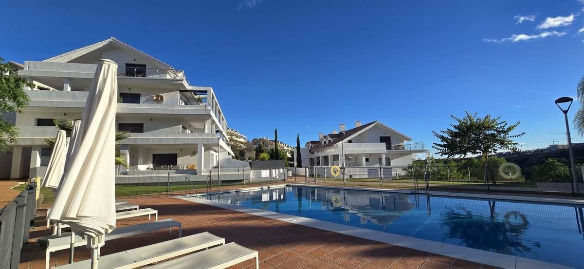 2 bedroom Apartment for sale in New Golden Mile with pool garage - € 390,000 (Ref: 9340659)