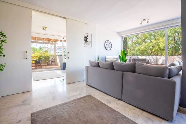 Apartamento de 2 habitaciones en Mijas en venta con piscina garaje - 425.000 € (Ref: 9340660)