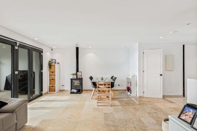 3 sypialnia Dom na sprzedaż w Manilva z basenem - 395 000 € (Ref: 9345491)