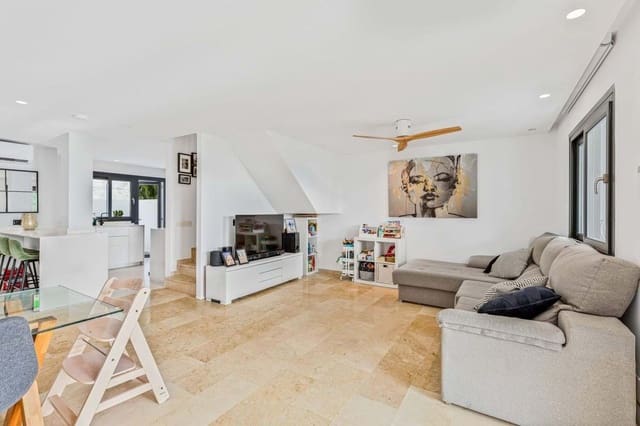 3 sypialnia Dom na sprzedaż w Manilva z basenem - 395 000 € (Ref: 9345491)