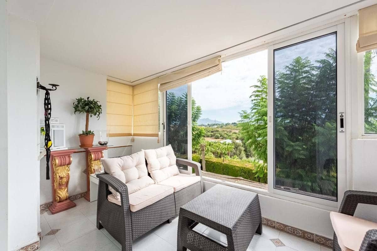 2 bedroom Apartment for sale in Marbella with pool garage - € 395,000 (Ref: 9345492)