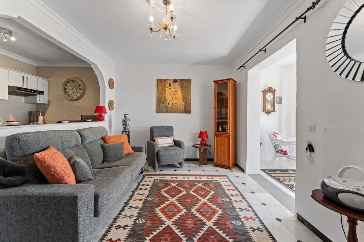 2 bedroom Townhouse for sale in Mijas with pool garage - € 299,990 (Ref: 9345493)