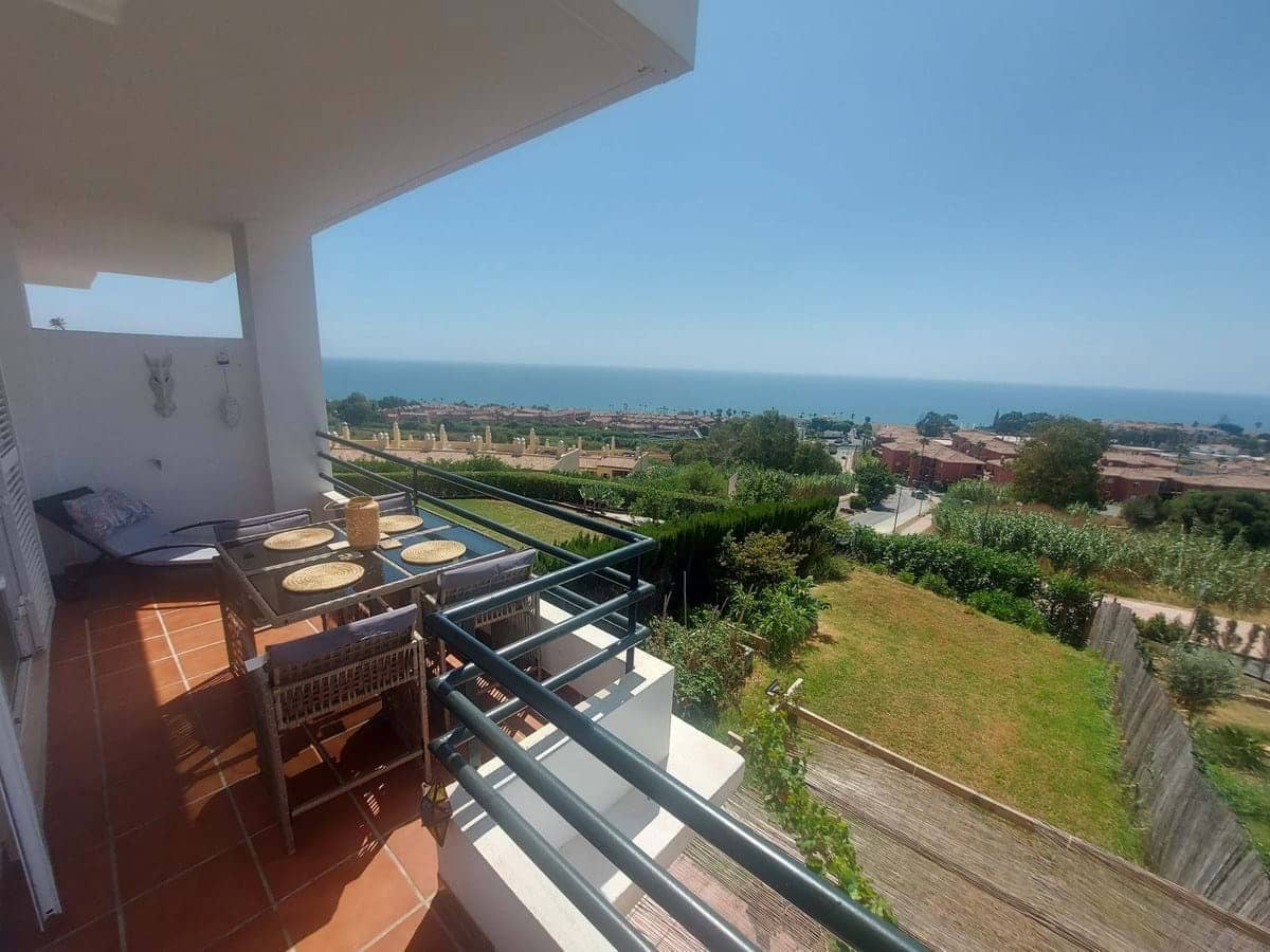 2 makuuhuone Huoneisto myytävänä paikassa La Duquesa / Puerto de la Duquesa mukana uima-altaan 
autotalli - 285 000 € (Ref: 9346658)