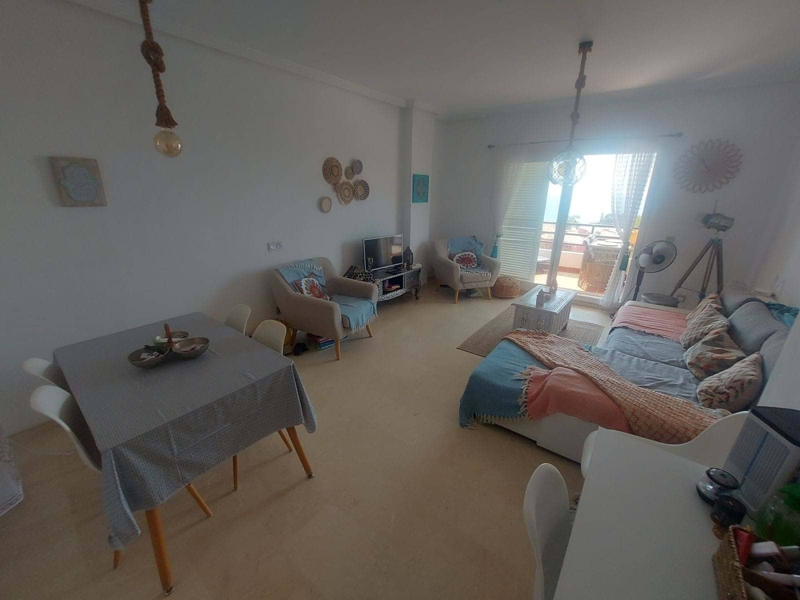 2 makuuhuone Huoneisto myytävänä paikassa La Duquesa / Puerto de la Duquesa mukana uima-altaan 
autotalli - 285 000 € (Ref: 9346658)