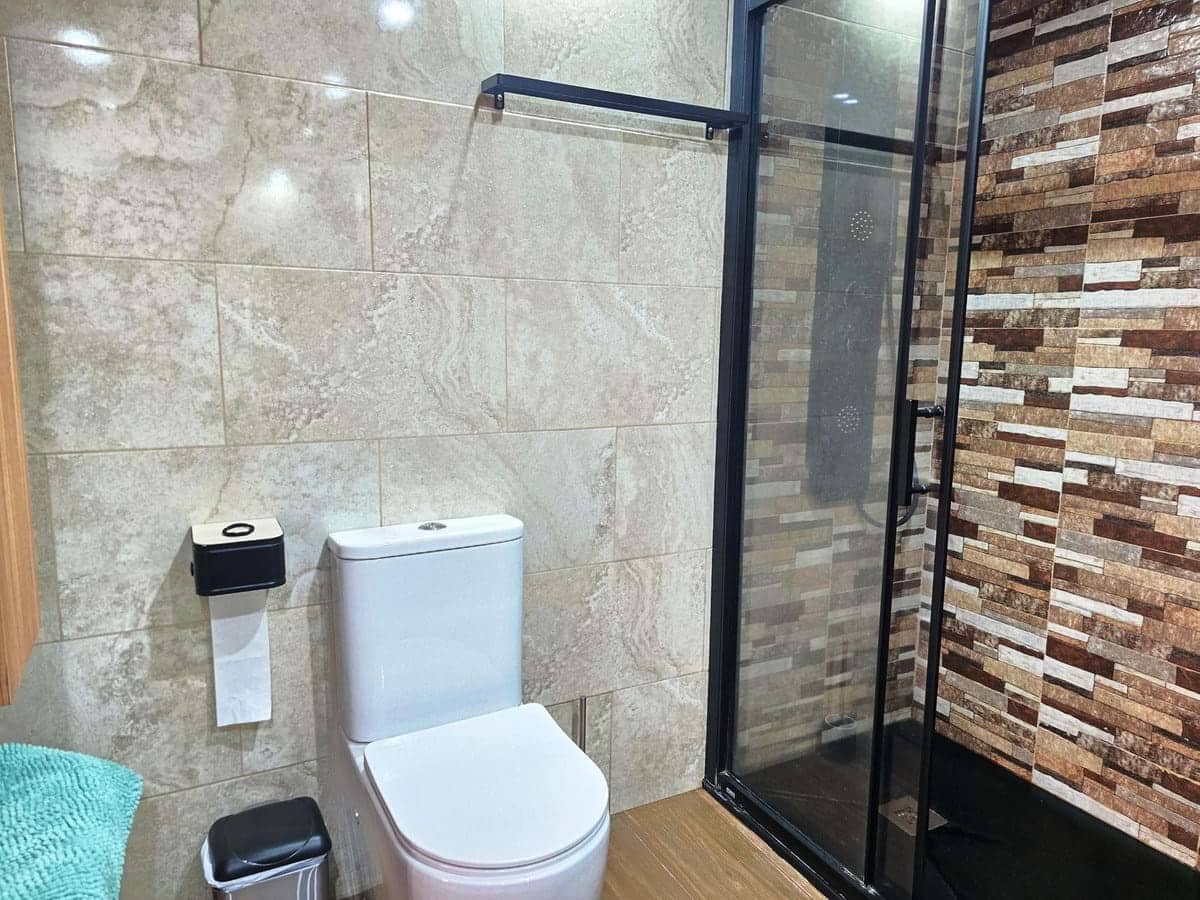 3 Zimmer Haus zu verkaufen in Marbella mit Pool Garage - 460.000 € (Ref: 9346660)