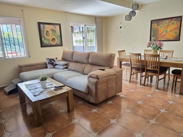 3 Zimmer Haus zu verkaufen in Marbella mit Pool Garage - 460.000 € (Ref: 9346660)