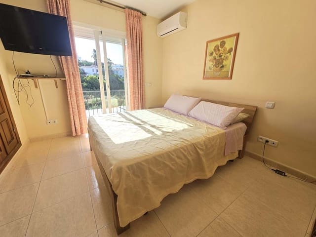 3 Zimmer Haus zu verkaufen in Marbella mit Pool Garage - 460.000 € (Ref: 9346660)