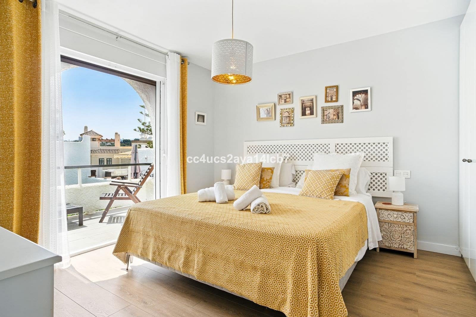 3 bedroom Townhouse for sale in Marbella with pool - € 795,000 (Ref: 9348866)