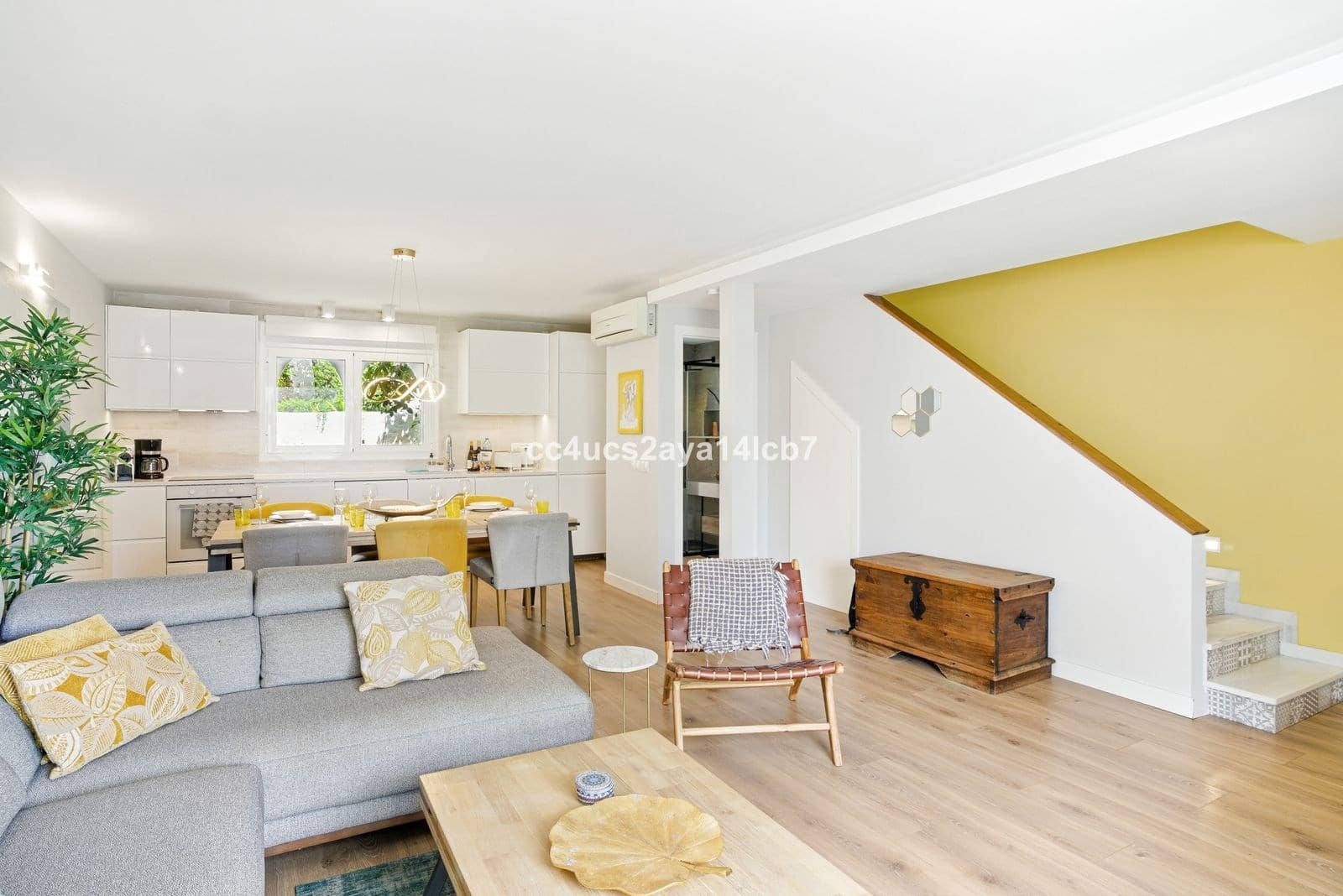 3 bedroom Townhouse for sale in Marbella with pool - € 795,000 (Ref: 9348866)