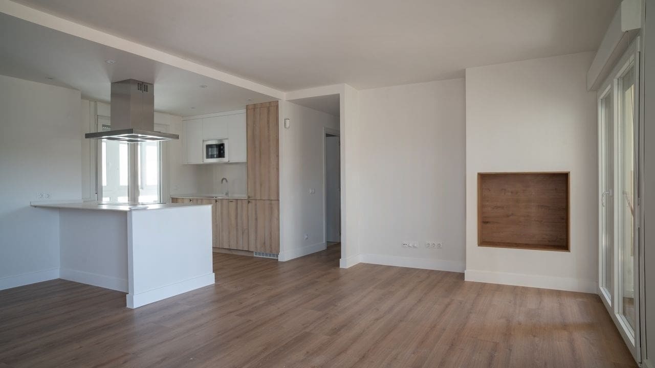 3 bedroom Apartment for sale in Fuengirola with pool garage - € 400,000 (Ref: 9350000)