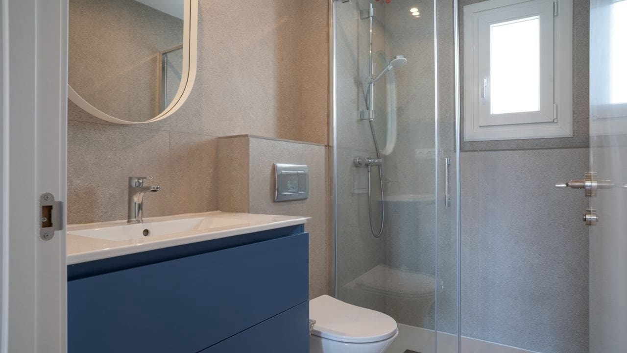 3 bedroom Apartment for sale in Fuengirola with pool garage - € 400,000 (Ref: 9350000)