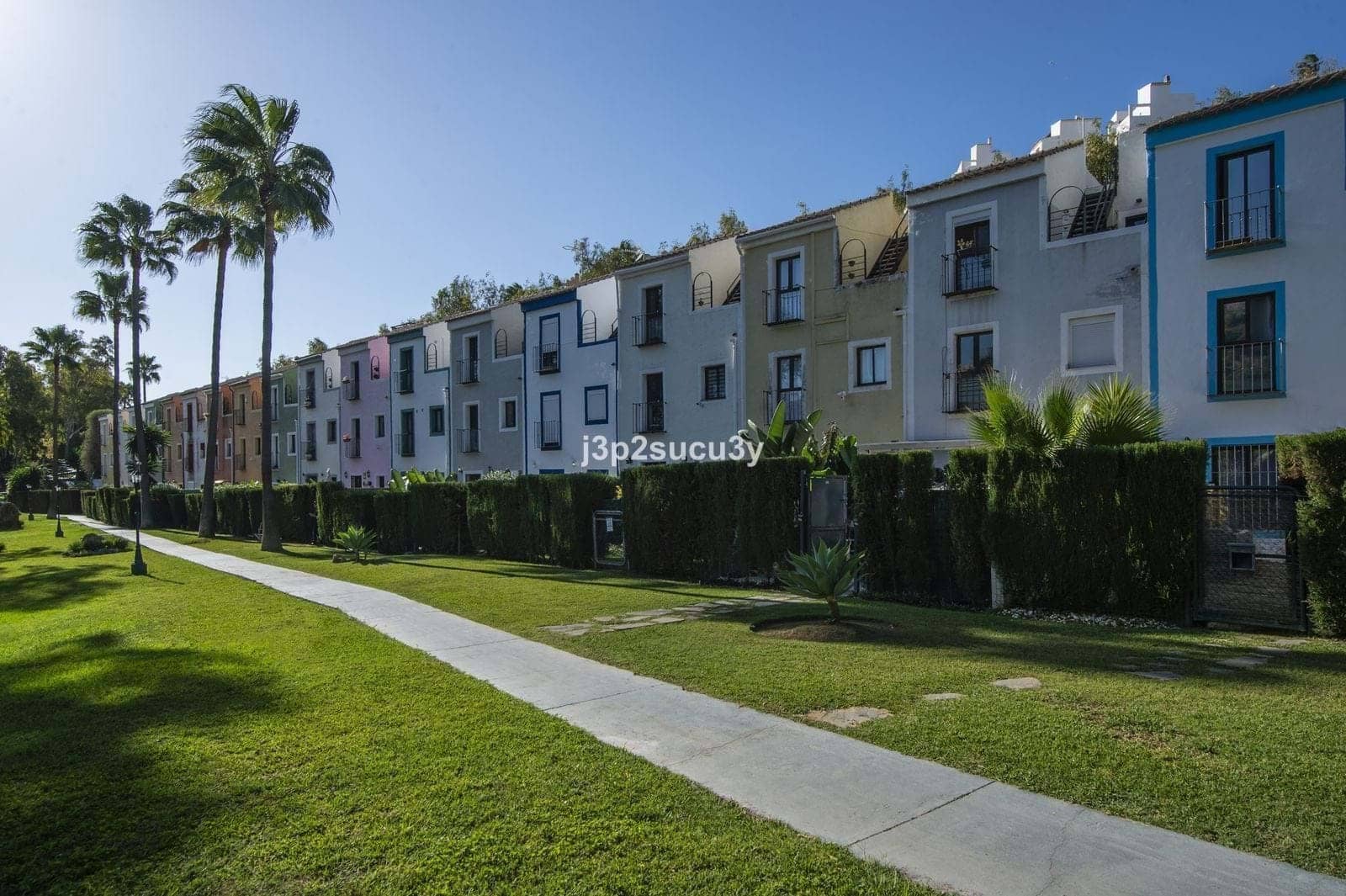 Chalet de 3 habitaciones en Bahia de Casares en venta con piscina garaje - 369.000 € (Ref: 9352810)