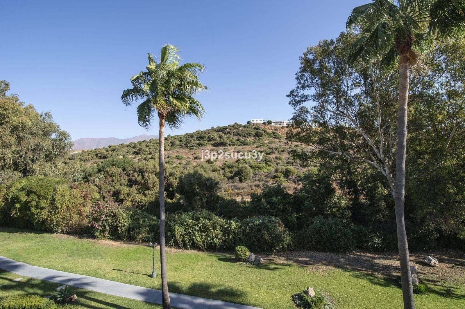 Chalet de 3 habitaciones en Bahia de Casares en venta con piscina garaje - 369.000 € (Ref: 9352810)