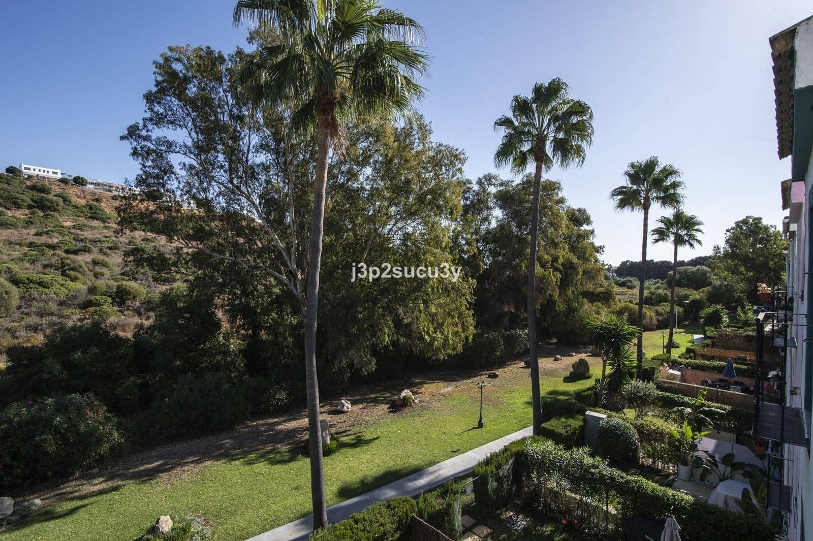 Chalet de 3 habitaciones en Bahia de Casares en venta con piscina garaje - 369.000 € (Ref: 9352810)