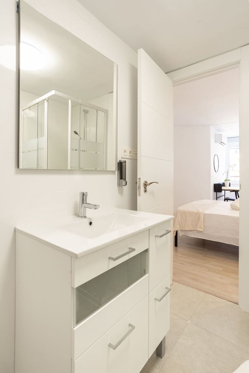 2 makuuhuone Huoneisto myytävänä paikassa Torremolinos mukana uima-altaan - 425 000 € (Ref: 9352982)