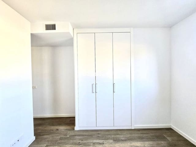 Apartamento de 3 habitaciones en Marbella en venta con piscina garaje - 485.000 € (Ref: 9353015)