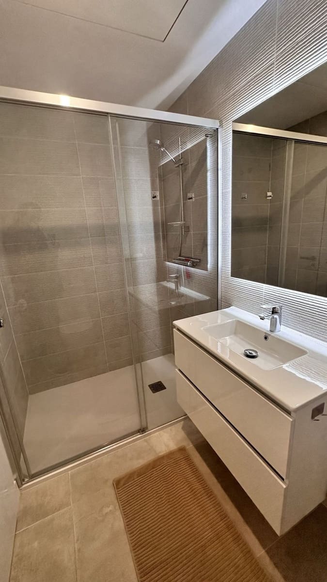 Apartamento de 2 habitaciones en New Golden Mile en venta con piscina garaje - 420.000 € (Ref: 9353016)