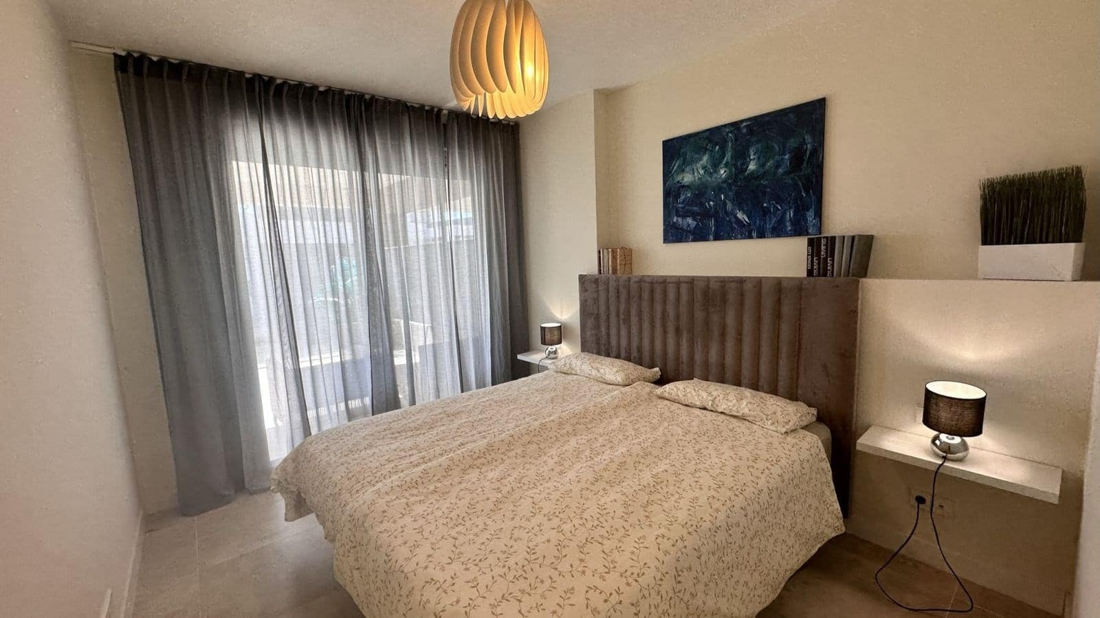 Apartamento de 2 habitaciones en New Golden Mile en venta con piscina garaje - 420.000 € (Ref: 9353016)