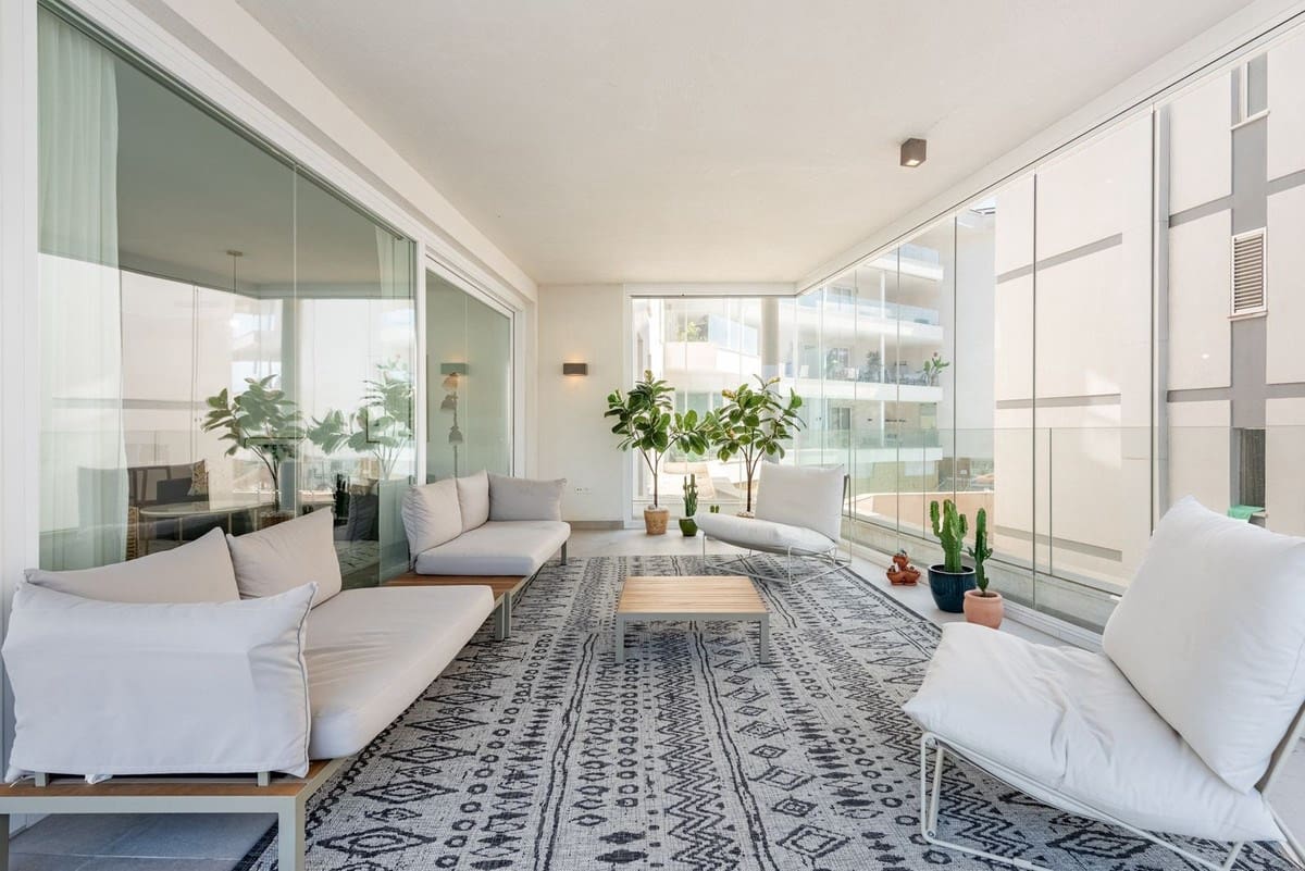 2 makuuhuone Huoneisto myytävänä paikassa Fuengirola mukana uima-altaan 
autotalli - 479 000 € (Ref: 9353017)