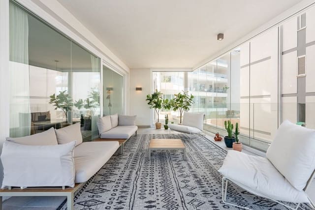 Apartamento de 2 habitaciones en Fuengirola en venta con piscina garaje - 479.000 € (Ref: 9353017)