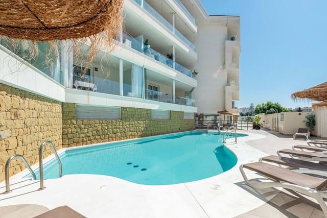 Apartamento de 2 habitaciones en Fuengirola en venta con piscina garaje - 479.000 € (Ref: 9353017)