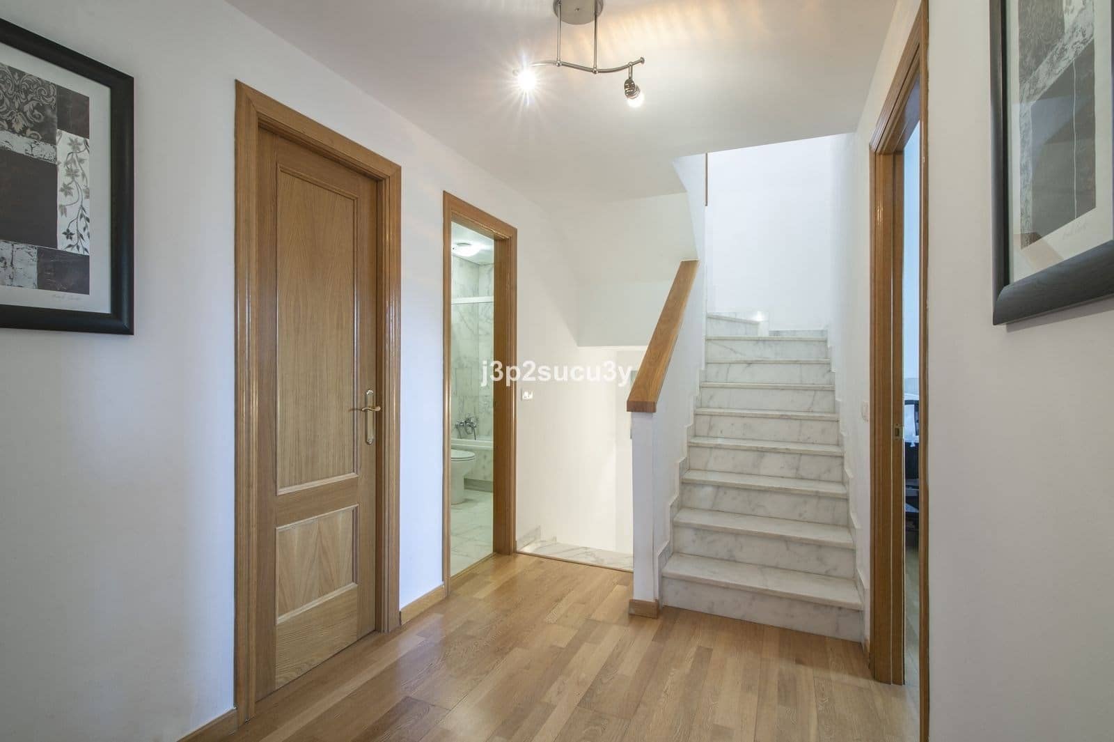 3 bedroom Villa for sale in Estepona with pool garage - € 390,000 (Ref: 9353020)