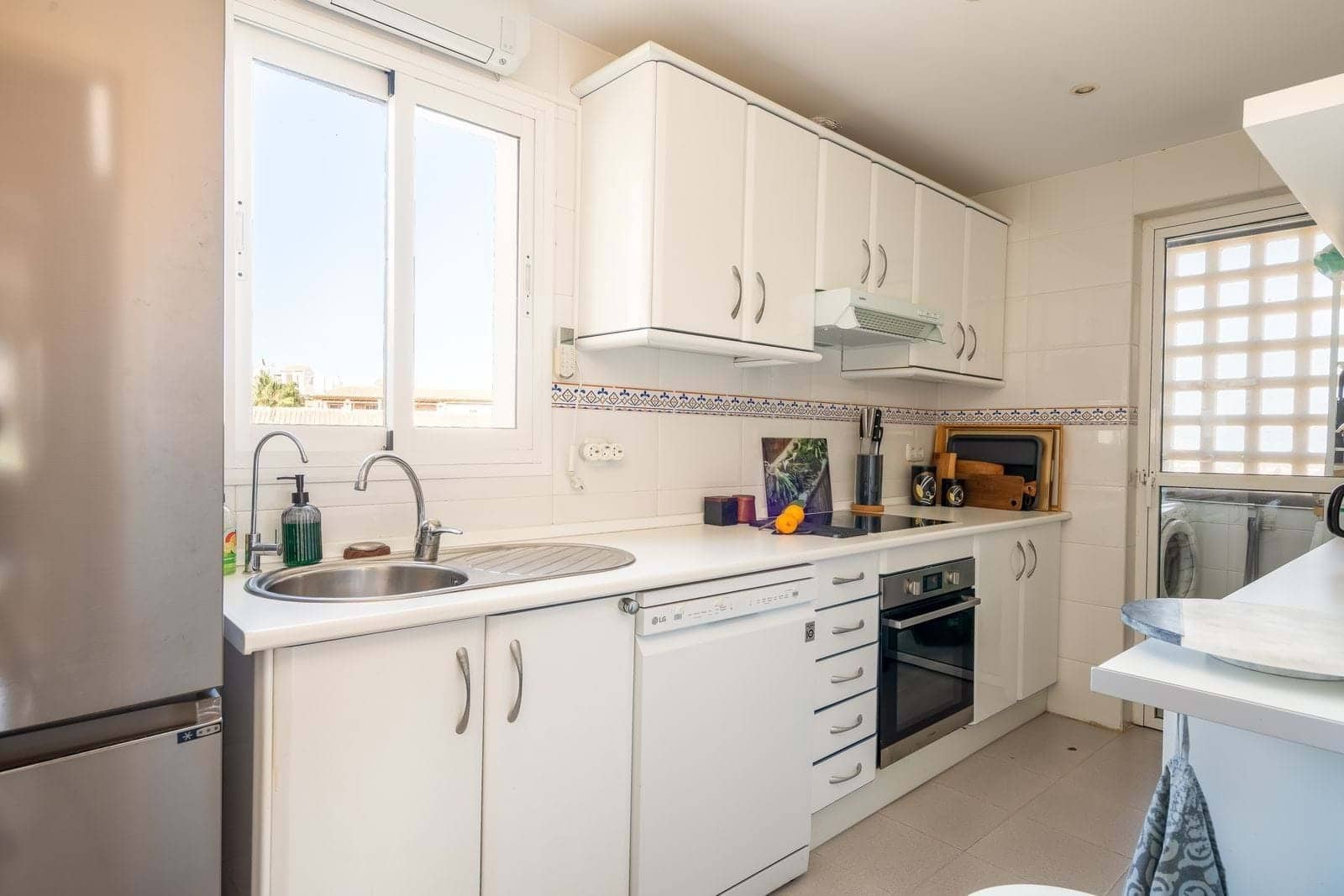 3 bedroom Apartment for sale in Mijas with pool garage - € 429,000 (Ref: 9353023)