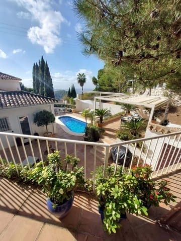 Chalet de 3 habitaciones en Mijas en venta con piscina garaje - 699.000 € (Ref: 9378111)