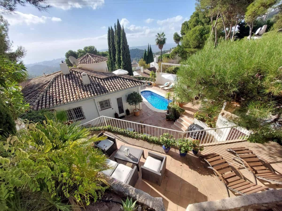 Chalet de 3 habitaciones en Mijas en venta con piscina garaje - 699.000 € (Ref: 9378111)