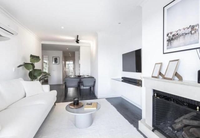 Apartamento de 2 habitaciones en Marbella en venta con piscina garaje - 475.000 € (Ref: 9388456)