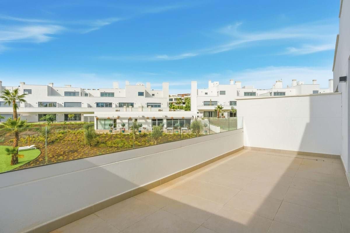 2 bedroom Apartment for sale in New Golden Mile with pool garage - € 445,000 (Ref: 9394256)