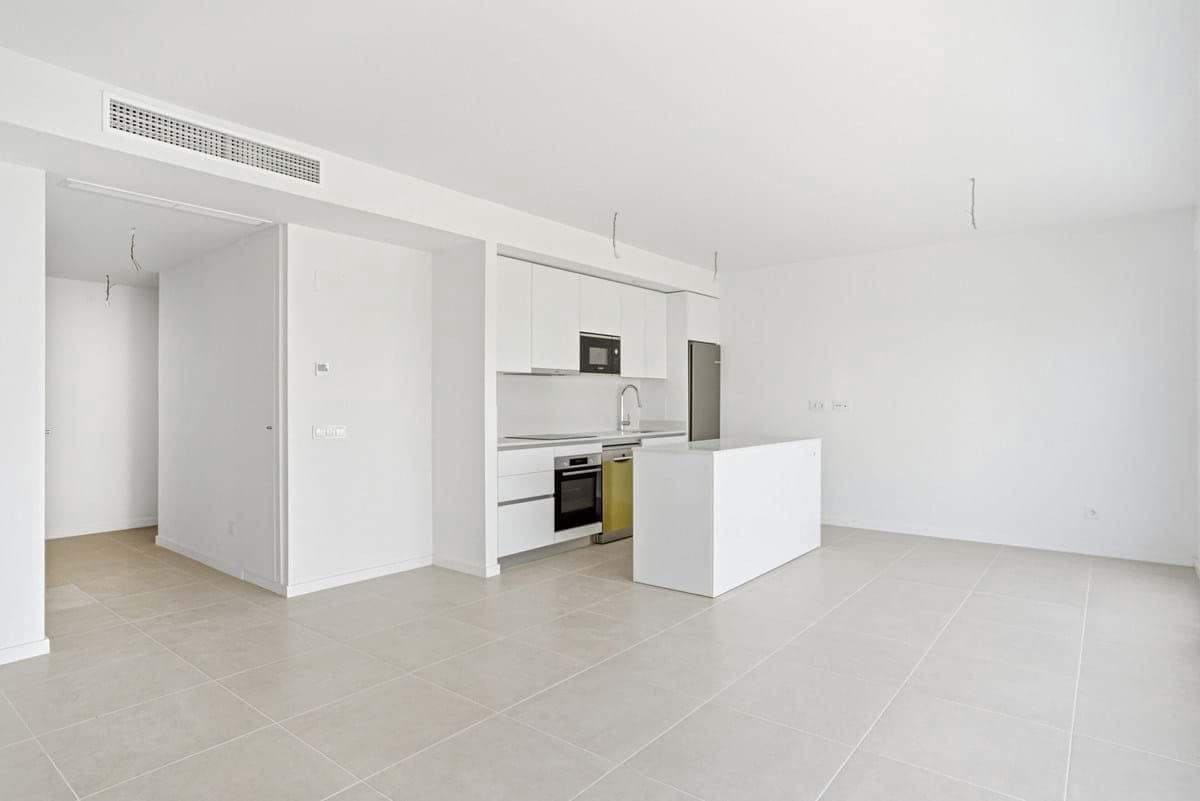 2 bedroom Apartment for sale in New Golden Mile with pool garage - € 445,000 (Ref: 9394256)