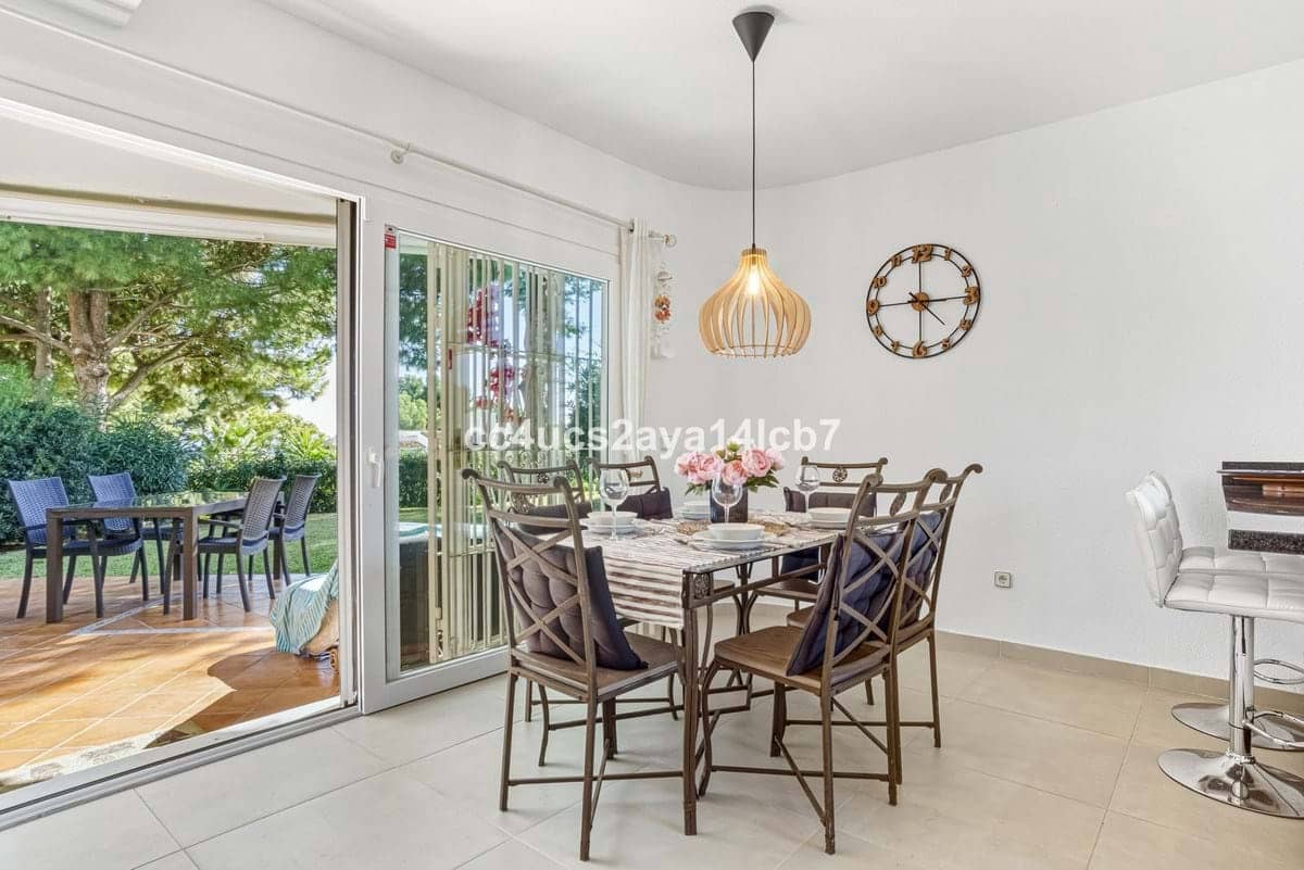 Casa de 3 habitaciones en Mijas en venta con piscina garaje - 495.000 € (Ref: 9400040)