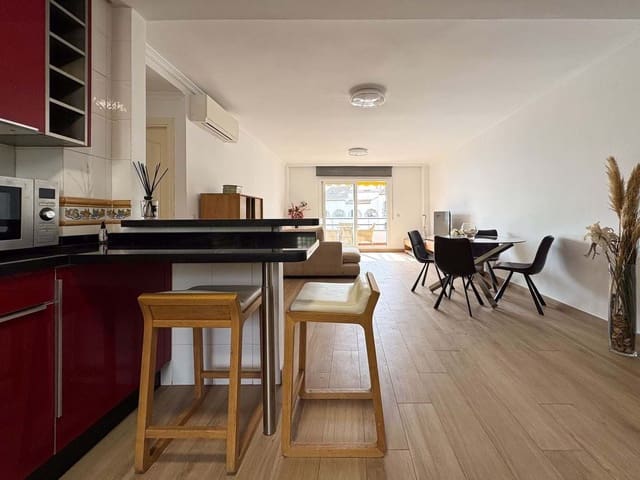 2 makuuhuone Huoneisto myytävänä paikassa Benalmádena mukana uima-altaan 
autotalli - 365 000 € (Ref: 9400042)