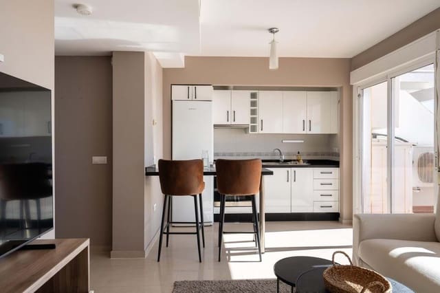 2 bedroom Apartment for sale in Benalmádena with garage - € 349,000 (Ref: 9400043)