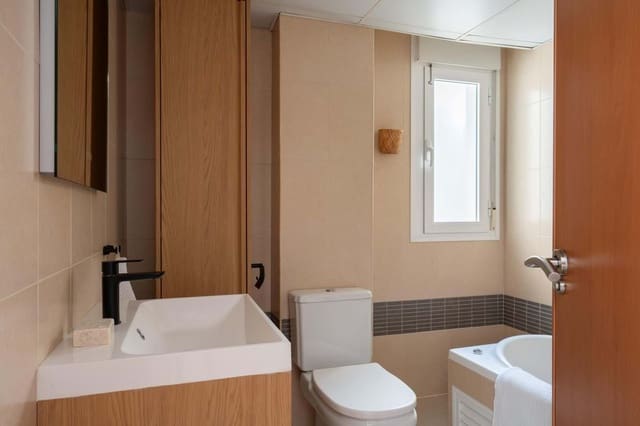 2 bedroom Apartment for sale in Benalmádena with garage - € 349,000 (Ref: 9400043)