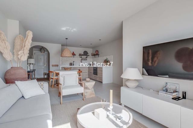 2 bedroom Apartment for sale in Marbella with pool garage - € 499,000 (Ref: 9402532)