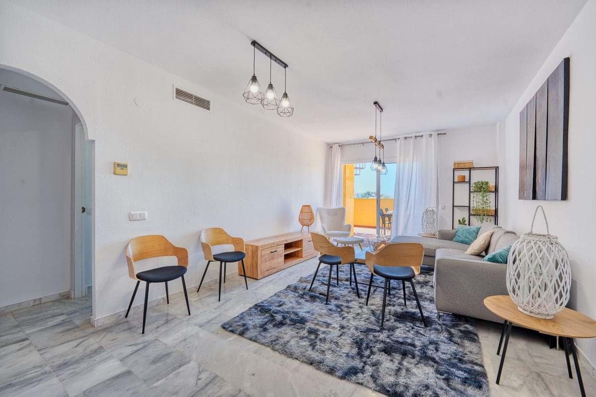 2 bedroom Apartment for sale in Marbella with pool garage - € 350,000 (Ref: 9410087)