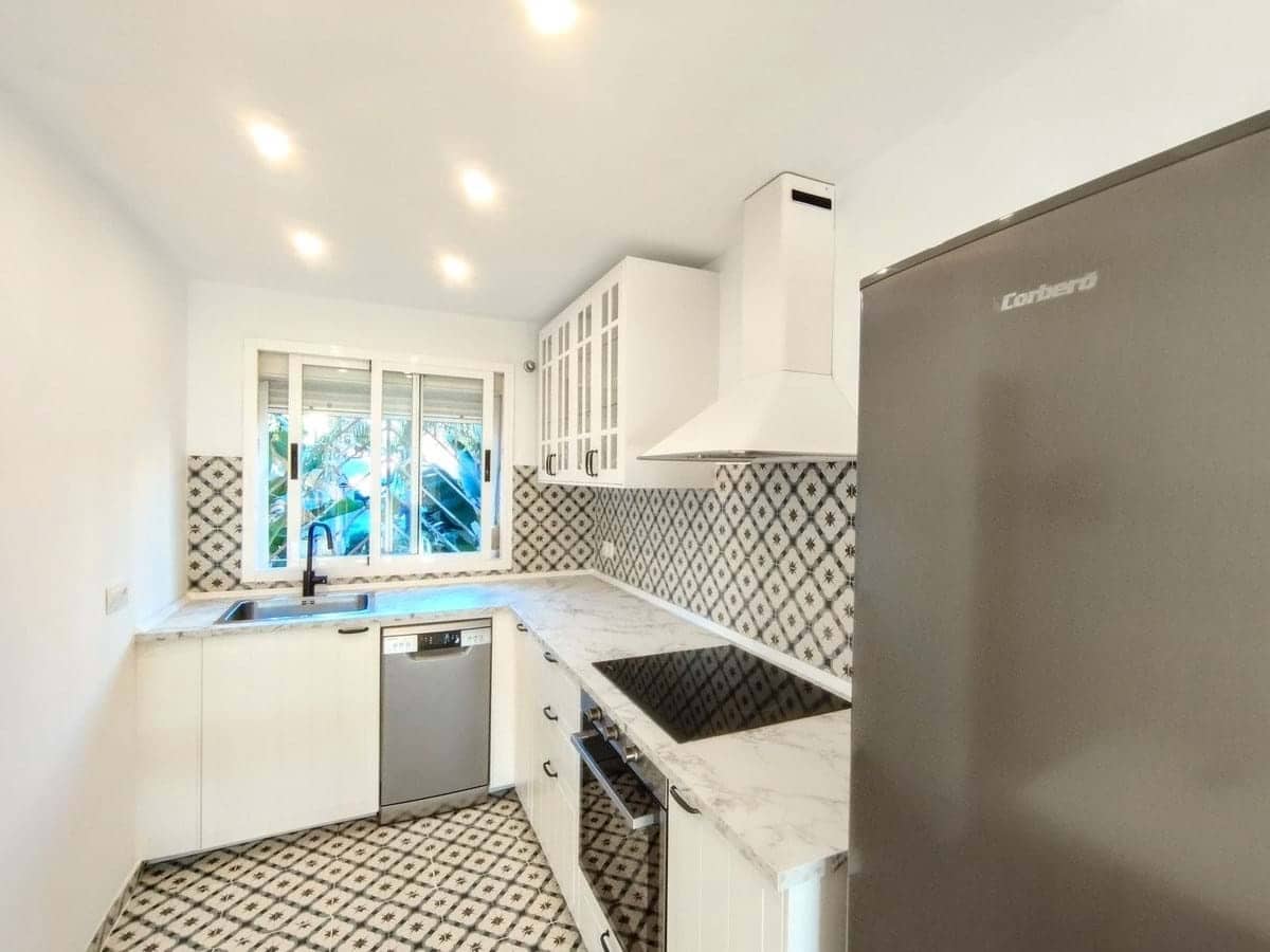 Apartamento de 2 habitaciones en Mijas en venta con piscina garaje - 299.000 € (Ref: 9410088)