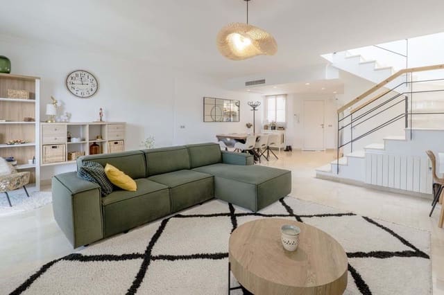 4 soverom Villa til salgs i Marbella med svømmebasseng garasje - € 920 000 (Ref: 9413282)