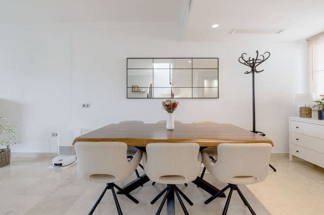 4 soverom Villa til salgs i Marbella med svømmebasseng garasje - € 920 000 (Ref: 9413282)