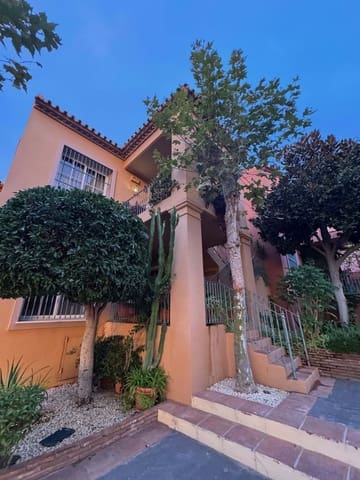 2 bedroom Apartment for sale in Marbella with pool garage - € 550,000 (Ref: 9413283)