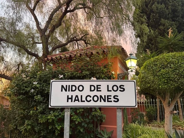 2 bedroom Apartment for sale in Marbella with pool garage - € 550,000 (Ref: 9413283)