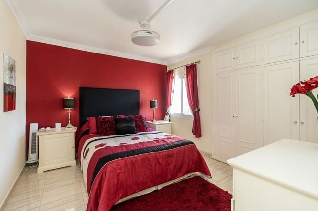 3 soveværelse Lejlighed til salg i El Paraiso, Estepona med swimmingpool garage - € 345.000 (Ref: 9413285)