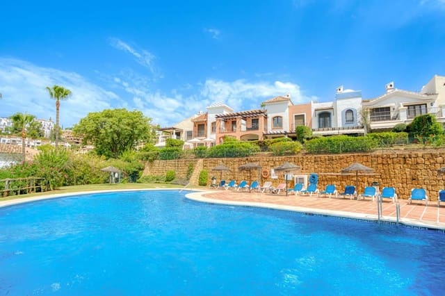 4 sypialnia Dom na sprzedaż w Marbella z basenem garażem - 810 000 € (Ref: 9413286)