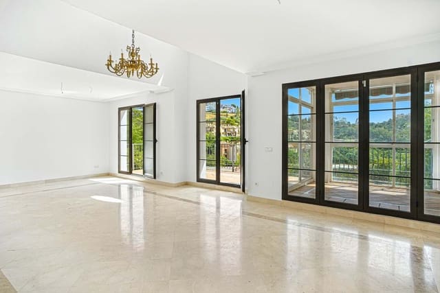 4 sypialnia Dom na sprzedaż w Marbella z basenem garażem - 810 000 € (Ref: 9413286)