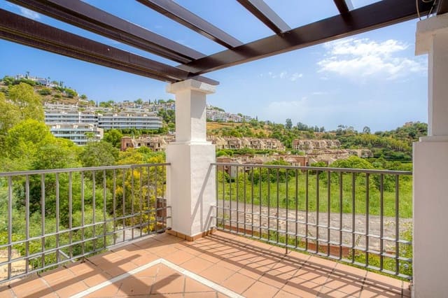 4 sypialnia Dom na sprzedaż w Marbella z basenem garażem - 810 000 € (Ref: 9413286)