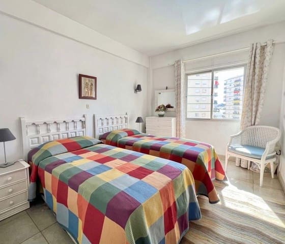 Apartamento de 3 habitaciones en Benalmádena en venta con piscina garaje - 335.000 € (Ref: 9429125)