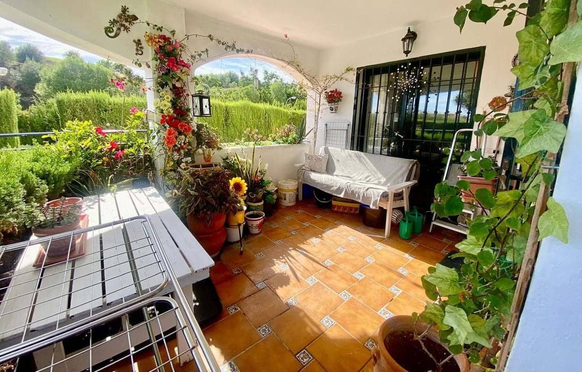 Apartamento de 2 habitaciones en Benalmádena en venta con piscina garaje - 310.000 € (Ref: 9429126)